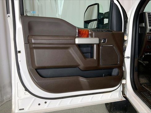 Used 2017 Ford F250 King Ranch w/ King Ranch Ultimate Package image 21