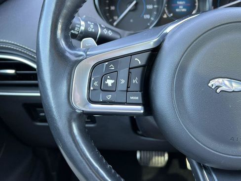 Used 2017 Jaguar F-PACE S AWD/4WD image 24