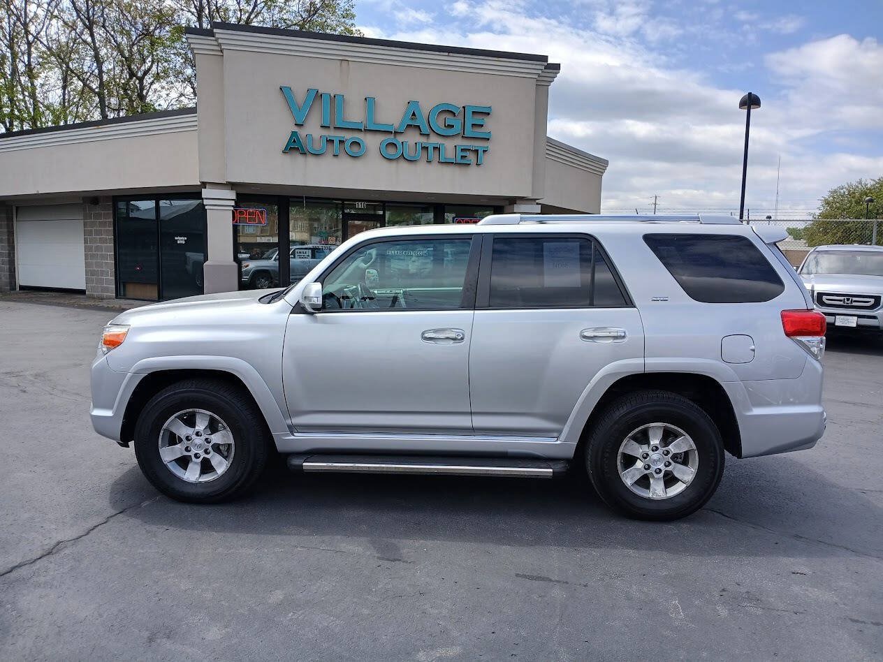 Used 2012 Toyota 4Runner SR5 w/ Premium Pkg AWD/4WD image 7