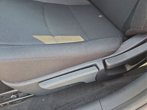 Used 2025 Nissan Sentra S image 15