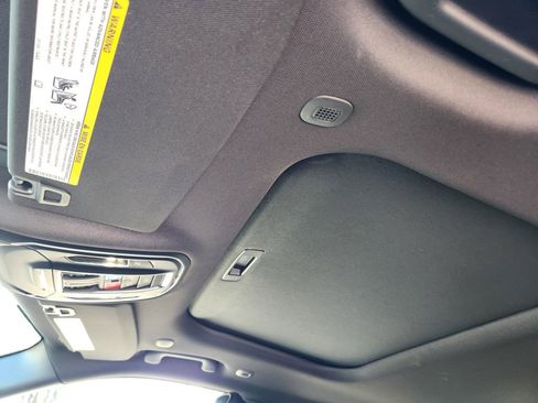 New 2026 Jeep Grand Cherokee Altitude image 17