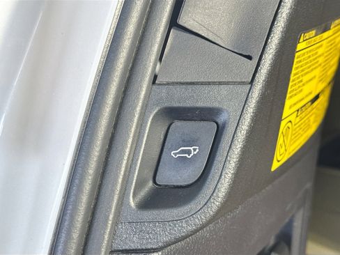 Used 2013 Toyota Sequoia Platinum image 36