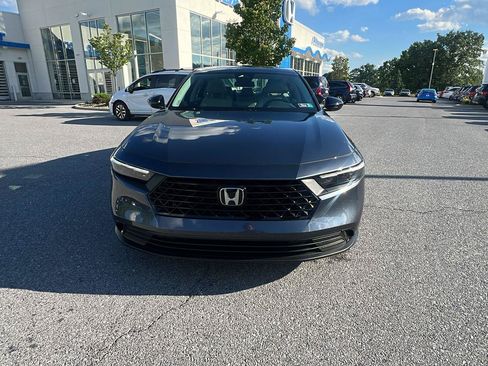 Used 2025 Honda Accord SE image 9