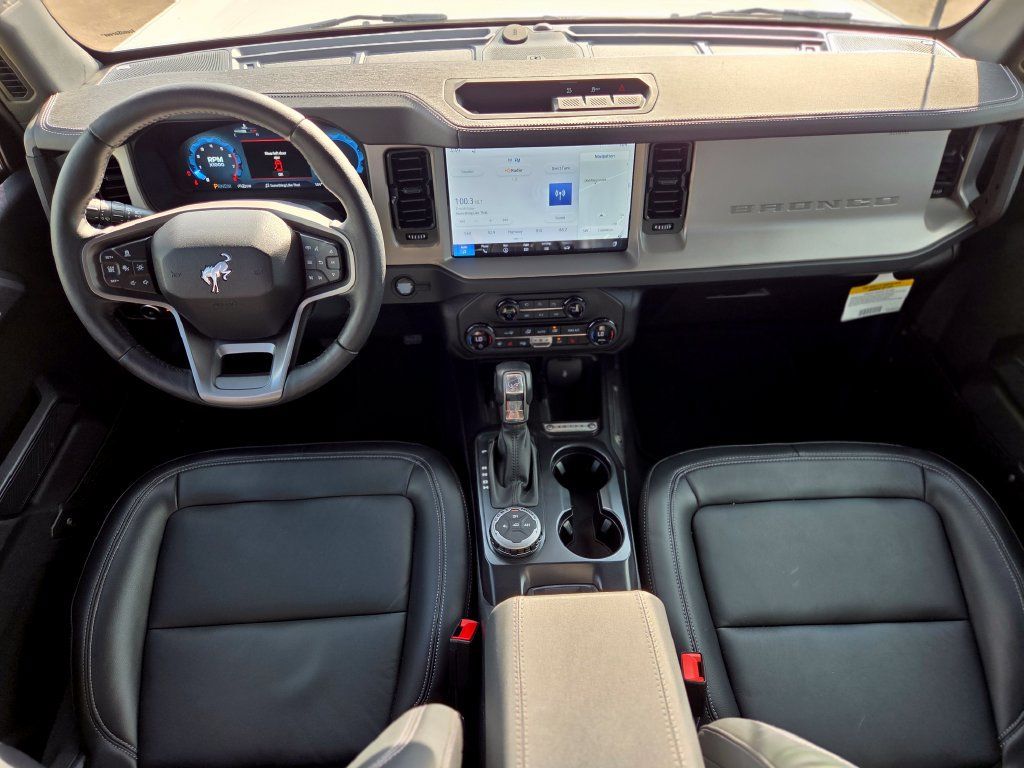 New 2026 Ford Bronco Outer Banks AWD/4WD image 9