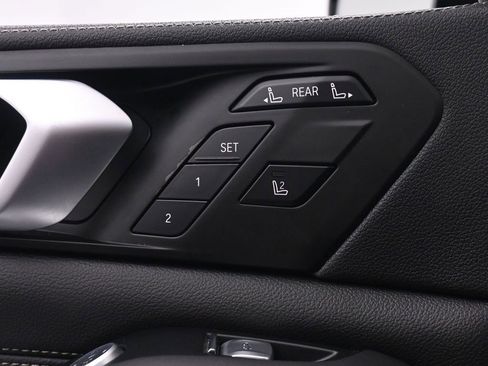 Used 2019 BMW X7 xDrive40i w/ Premium Package AWD/4WD image 45