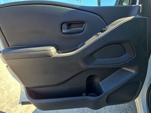 New 2026 Nissan Frontier S image 14