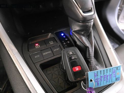 Used 2021 Toyota RAV4 XLE Premium FWD image 25