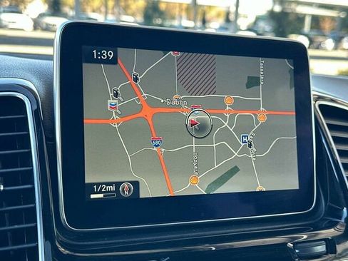 Used 2016 Mercedes-Benz GLE 300d 4MATIC image 24