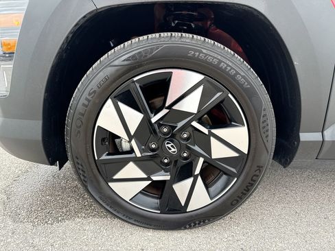Used 2025 Hyundai Kona SEL FWD image 18