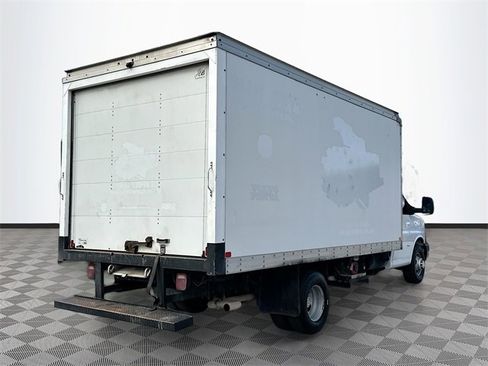 Used 2019 Chevrolet Express 3500 Extended w/ Power Convenience Package image 5