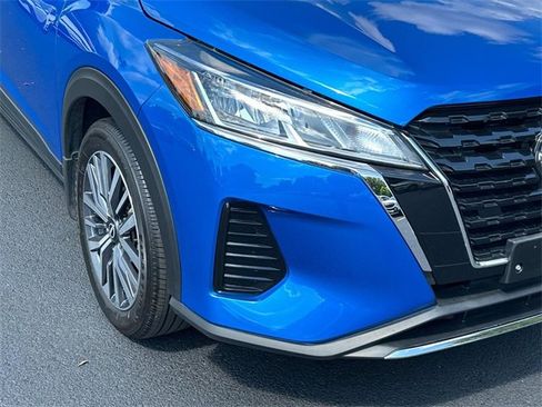 Used 2024 Nissan Kicks SV image 10