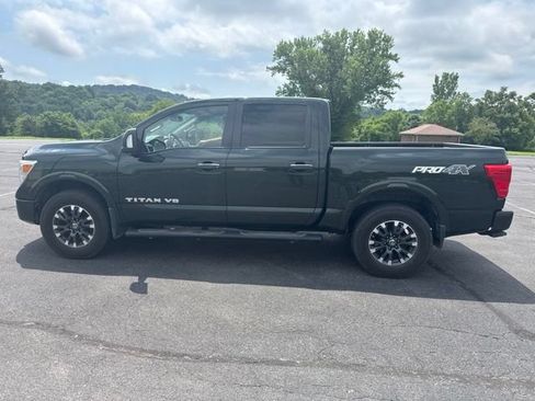 Used 2019 Nissan Titan PRO-4X w/ Pro-4x Convenience Package AWD/4WD image 8