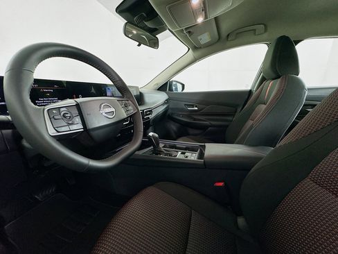 Used 2026 Nissan Sentra SR w/ Floor Mat Package FWD image 21