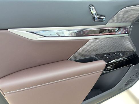 New 2026 BMW i7 xDrive60 image 13