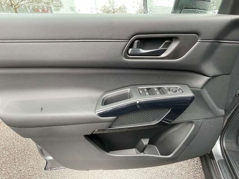 New 2026 Nissan Pathfinder SV image 16