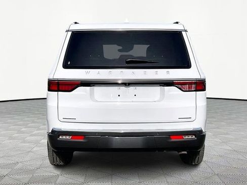 Used 2022 Jeep Wagoneer Series III w/ Premium Group I image 6