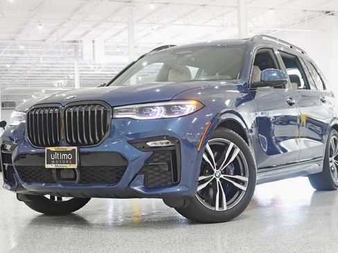 Used 2022 BMW X7 M50i AWD/4WD image 6