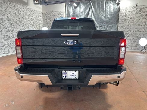 Used 2022 Ford F250 XLT w/ XLT Premium Package image 6