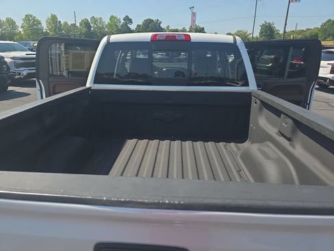 Used 2017 Chevrolet Silverado 1500 High Country AWD/4WD image 13