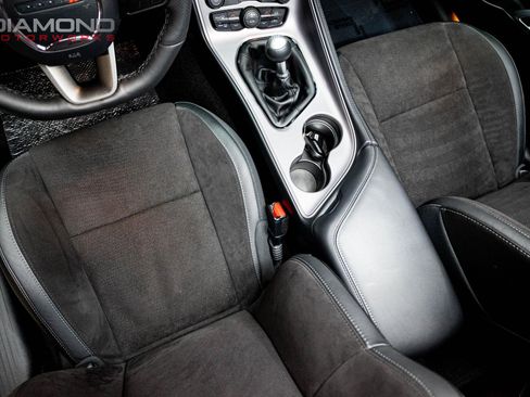 Used 2023 Dodge Challenger R/T w/ T/A Package image 75