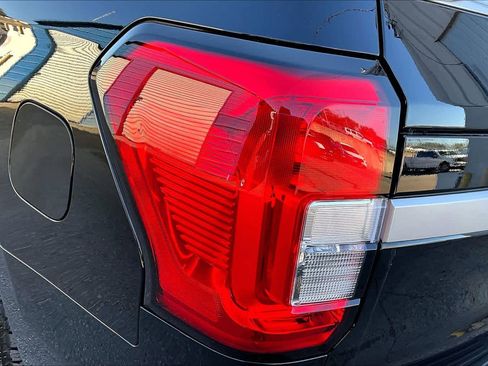 Certified 2022 Ford Expedition XLT image 27