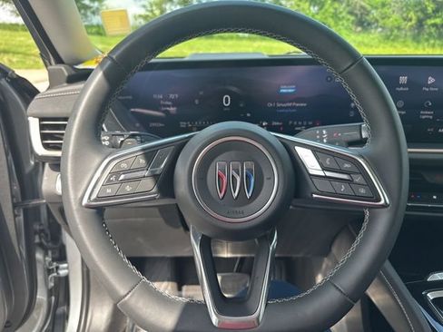 Used 2025 Buick Envision Sport Touring AWD/4WD image 19
