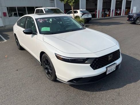 Used 2025 Honda Accord SE image 2