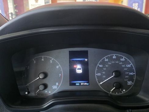 Used 2024 Toyota Corolla SE FWD image 12