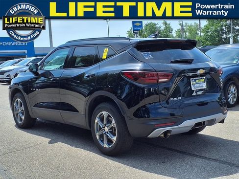 Used 2024 Chevrolet Blazer LT w/ Convenience Package FWD image 7