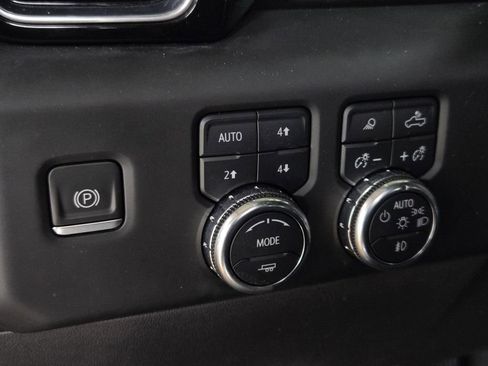 Used 2022 GMC Sierra 1500 Denali AWD/4WD image 19