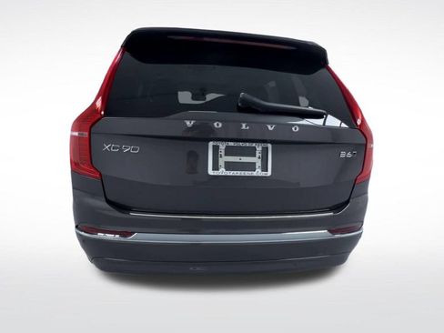 Used 2024 Volvo XC90 B6 Ultimate w/ Protection Package Premier AWD/4WD image 7