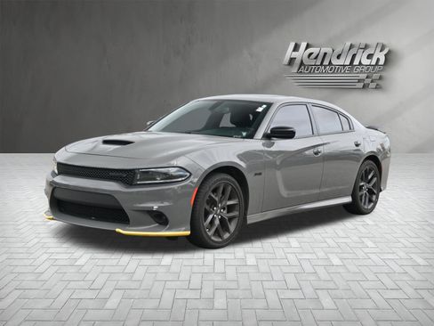Used 2023 Dodge Charger R/T w/ Plus Group RWD image 5