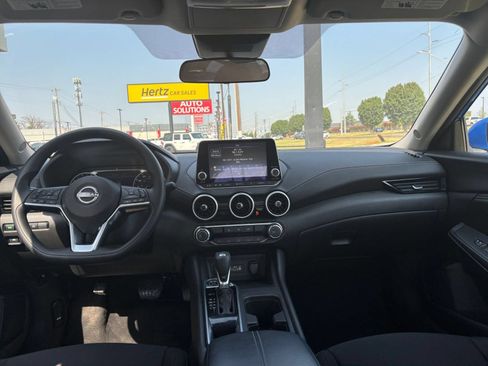 Used 2025 Nissan Sentra SV FWD image 26