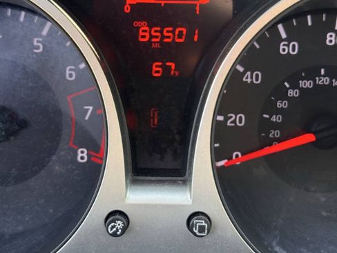 Used 2016 Nissan Juke SV AWD/4WD image 18