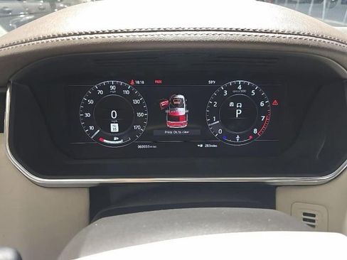 Used 2020 Land Rover Range Rover Long Wheelbase HSE image 9