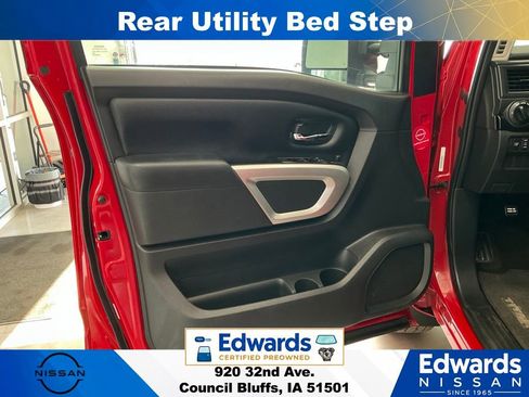 Used 2024 Nissan Titan SV w/ SV Convenience Package AWD/4WD image 24