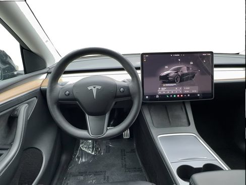 Used 2023 Tesla Model Y Performance AWD/4WD image 34
