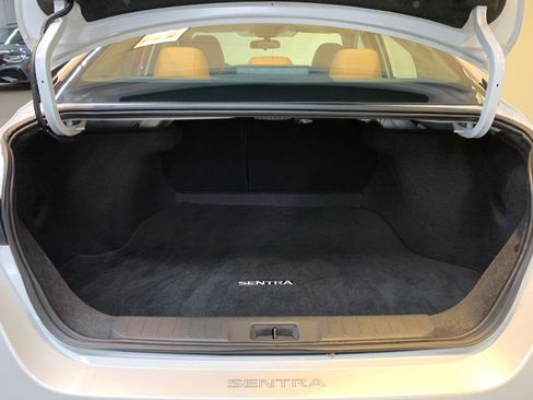 Used 2024 Nissan Sentra SV w/ SV Premium Package image 43