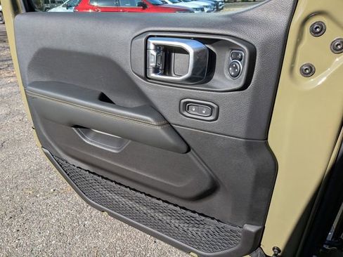 New 2026 Jeep Wrangler Sahara AWD/4WD image 22