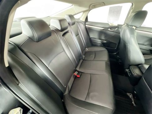 Used 2020 Honda Civic Touring image 27