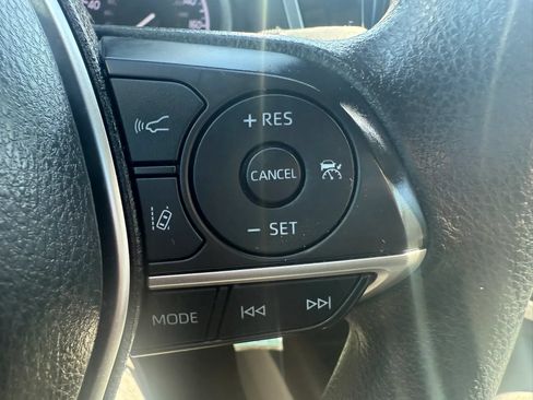 Used 2024 Toyota Camry LE FWD image 10