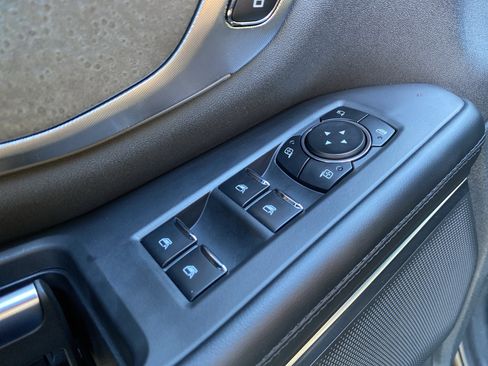 Used 2025 Ford Expedition Tremor image 27