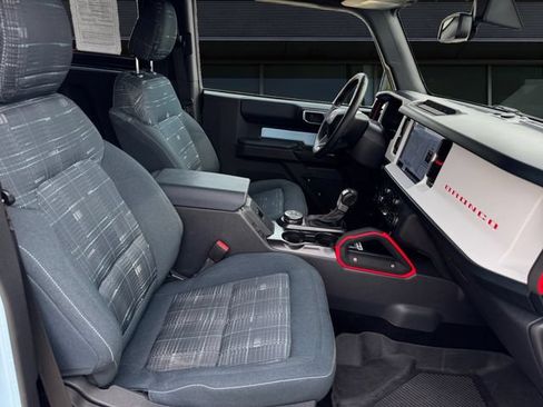 Used 2024 Ford Bronco Heritage Edition AWD/4WD image 15