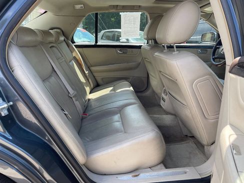 Used 2010 Cadillac DTS Luxury image 12