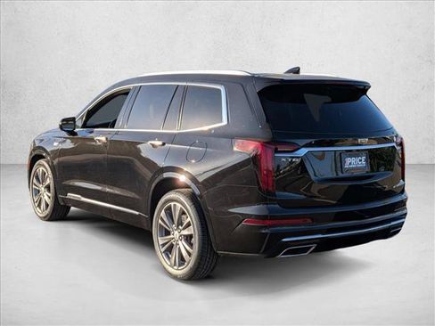 Used 2021 Cadillac XT6 Premium Luxury FWD image 9
