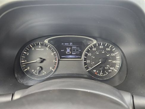 Used 2019 Nissan Pathfinder Platinum AWD/4WD image 30