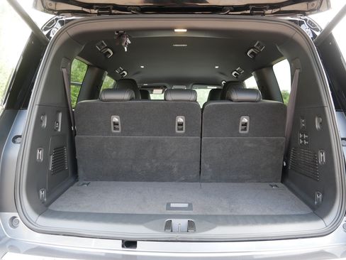 Certified 2025 Nissan Armada PRO-4X AWD/4WD image 18