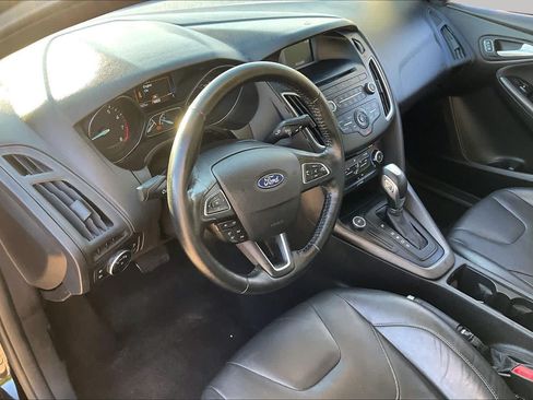 Used 2016 Ford Focus SE w/ Equipment Group 201A FWD image 15