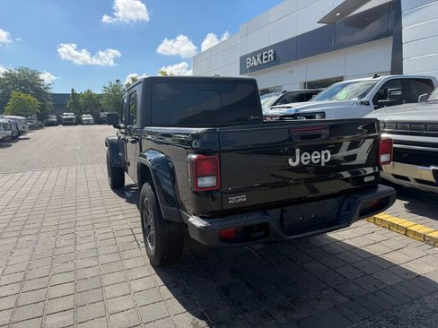 Used 2023 Jeep Gladiator Overland AWD/4WD image 7
