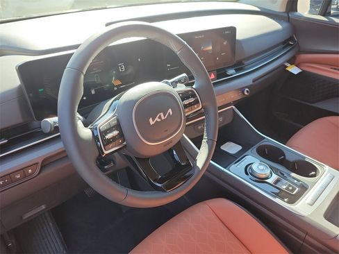 New 2026 Kia Carnival EX image 23